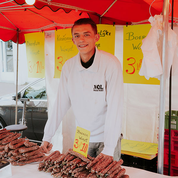 NolDrogeWorsten-markt-Assen-overzicht