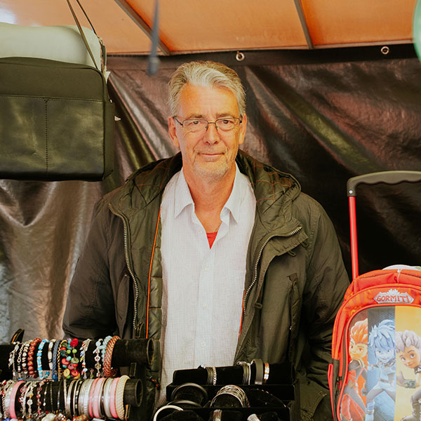 SjiemsSieradenenHorloges-markt-Assen-overzicht